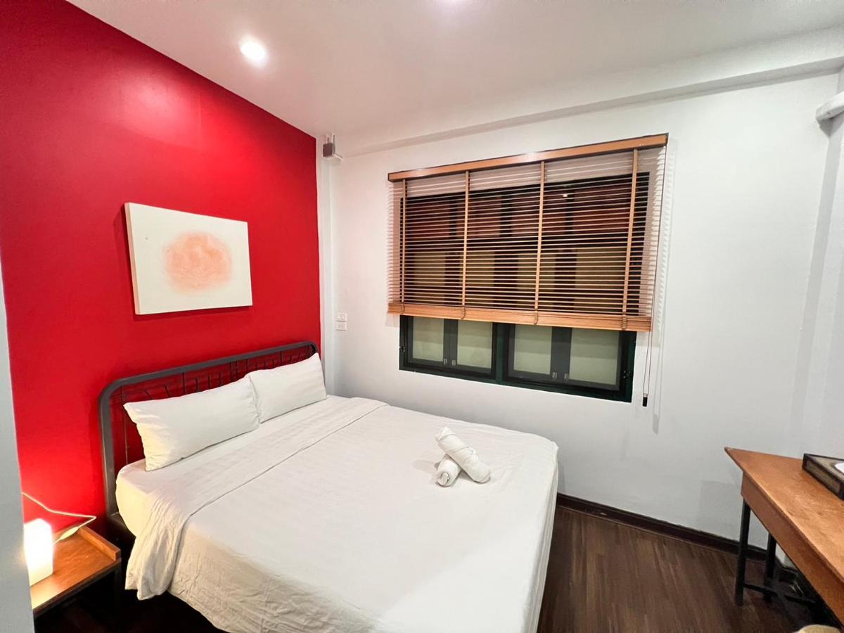 Deluxe Room,665369610:JPEG